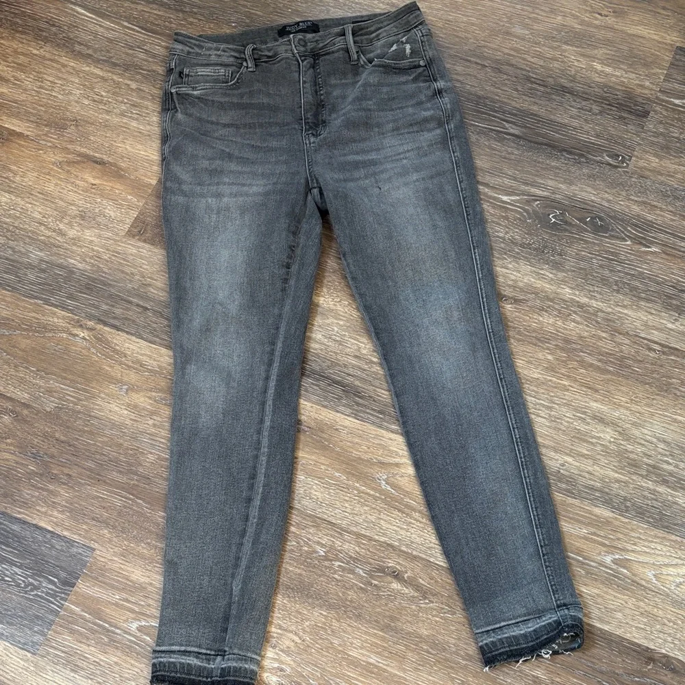 Judy Blue Dark Gray/charcoal  Skinny Jeans size 11 - Picture 4 of 7